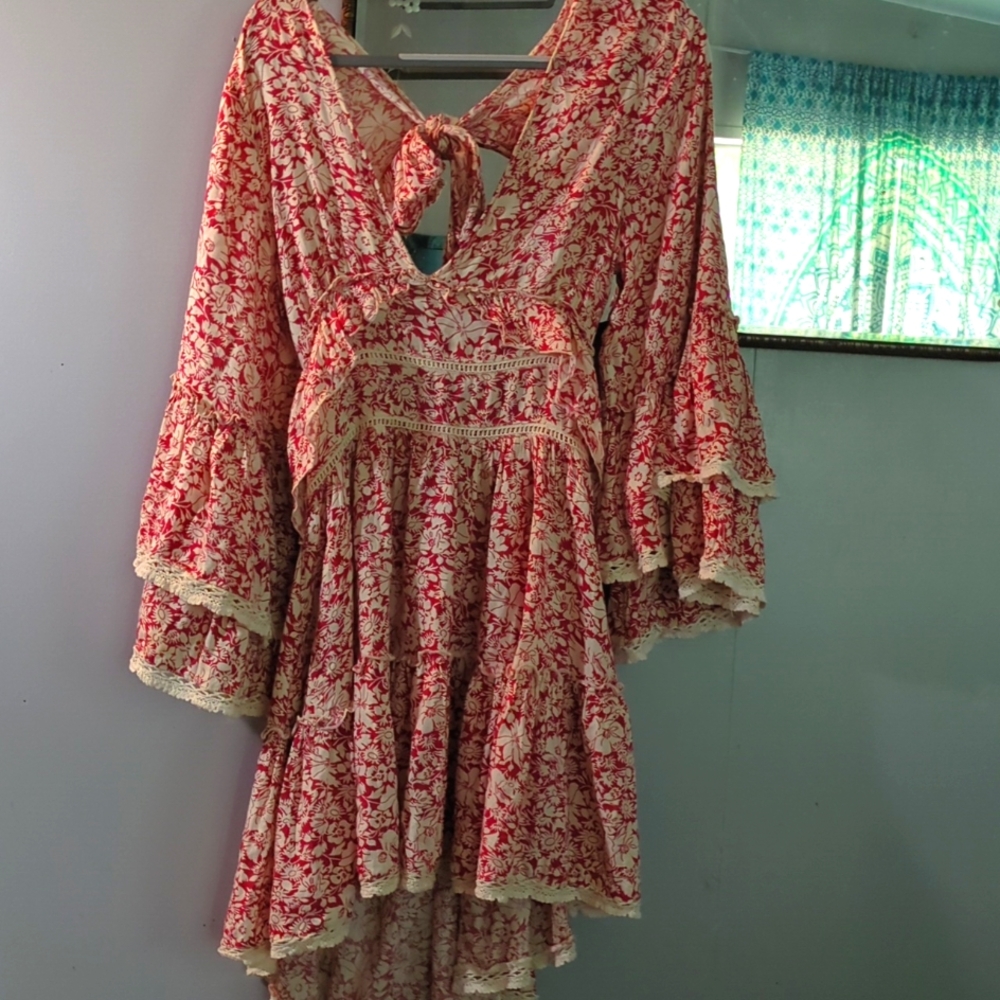 Red Floral Tie-Back V-Neck Women’s Dress